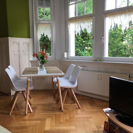 Appartment Im Villenviertel Jena Esterno foto